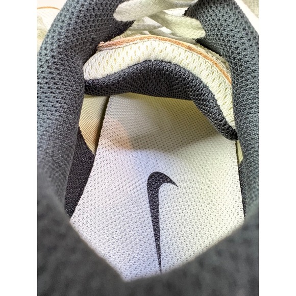 Nike Air Pegasus FQ3571 001 Men's White Running Shoes Sneakers Size 9.5 - Picture 4 of 8